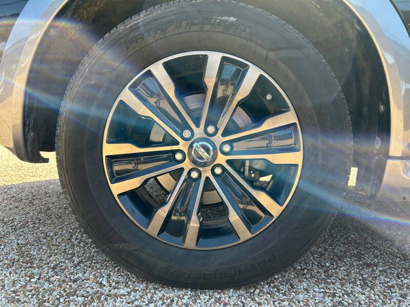 2017 Nissan Armada Platinum