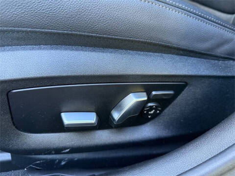 2022 BMW 5 Series 530i