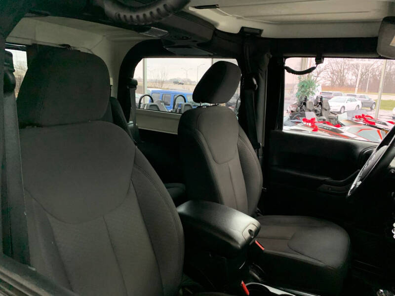 2017 Jeep Wrangler Willys Wheeler