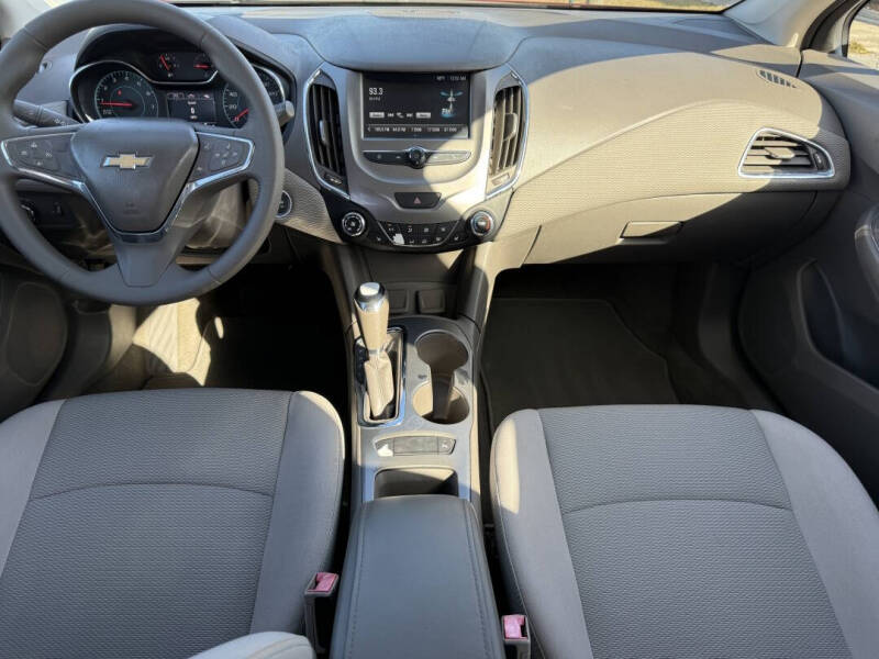 2018 Chevrolet Cruze LT Auto