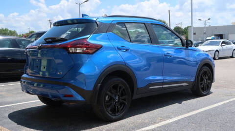 2023 Nissan Kicks SR