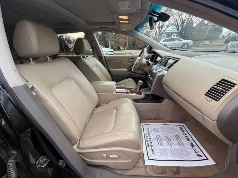 2010 Nissan Murano LE