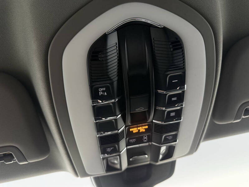 2012 Porsche Panamera