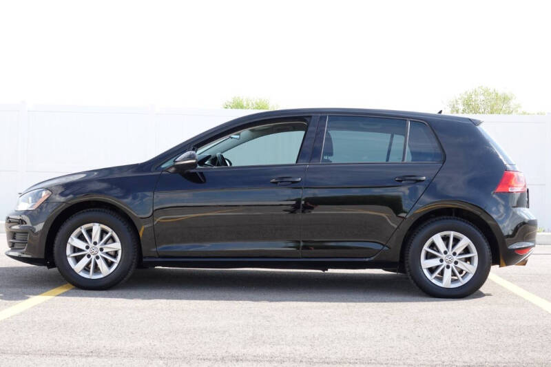 2016 Volkswagen Golf TSI S