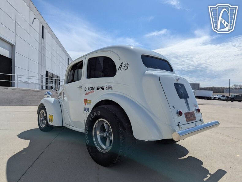 1948 Ford Anglia