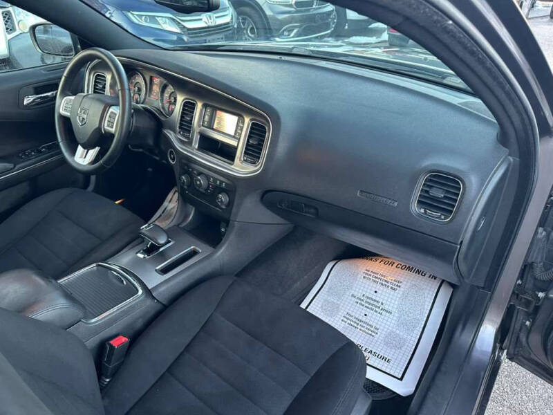 2014 Dodge Charger SE