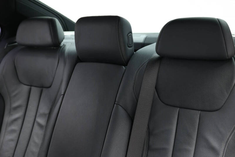 2021 BMW 7 Series 740i