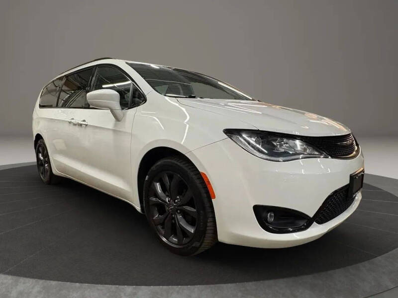 2019 Chrysler Pacifica Touring Plus