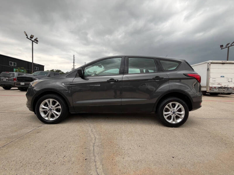 2019 Ford Escape S