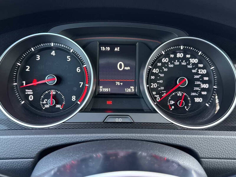 2017 Volkswagen Golf GTI S