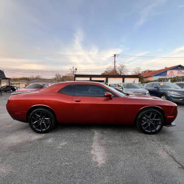 2022 Dodge Challenger SXT