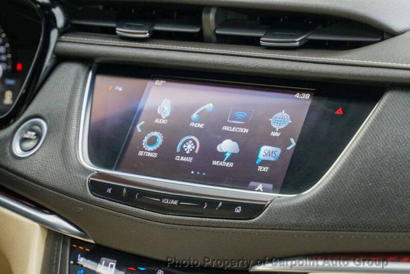 2018 Cadillac XT5 Premium Luxury