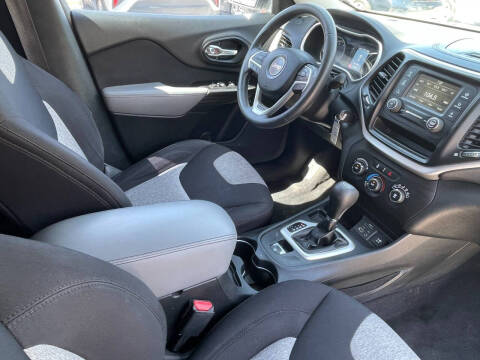 2014 Jeep Cherokee Sport