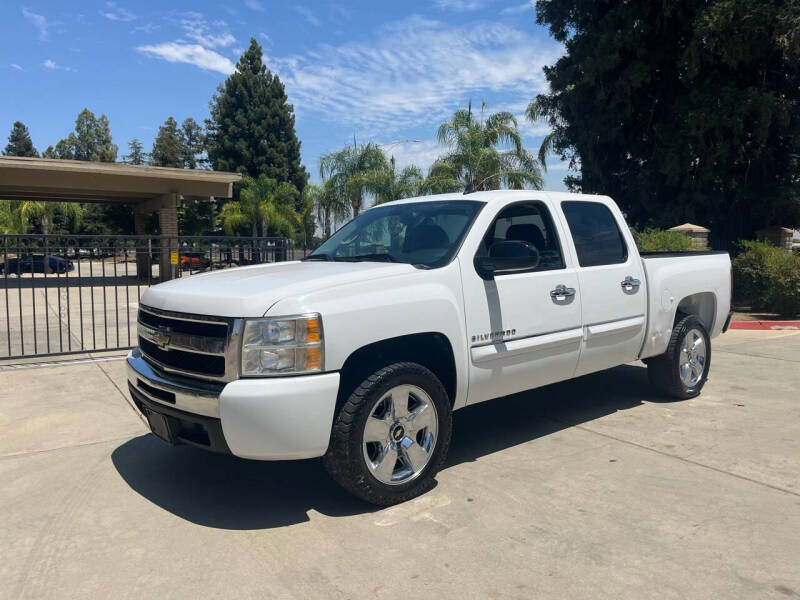 2010 Chevrolet Silverado 1500 for sale at PERRYDEAN AERO AUTO SALES in Sanger CA