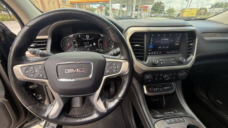 2020 GMC Acadia Denali