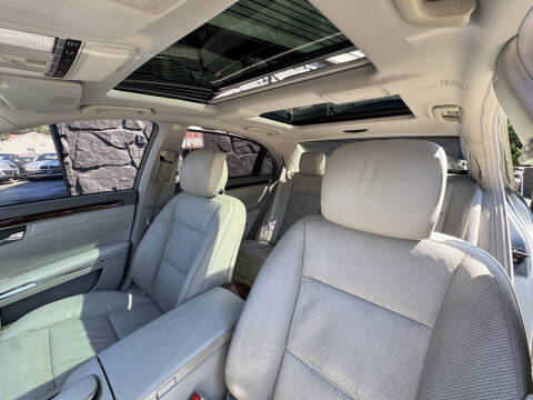 2011 Mercedes-Benz S-Class S 550