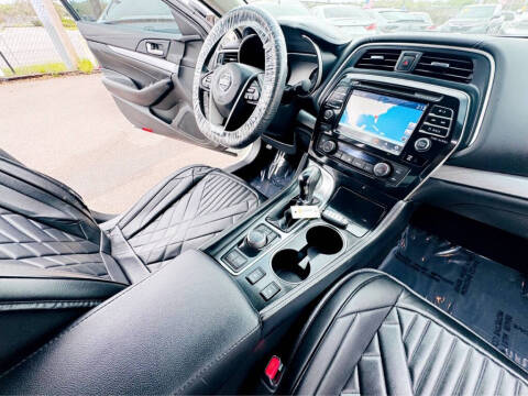 2017 Nissan Maxima