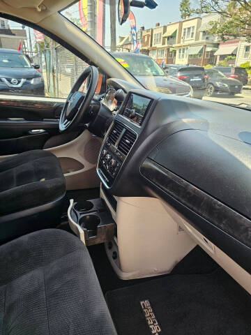 2017 Dodge Grand Caravan SE Plus