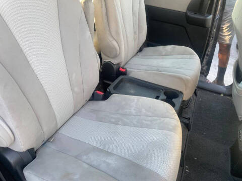 2013 Mazda MAZDA5 Touring