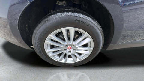 2017 Jaguar F-PACE 35t Prestige