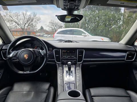 2013 Porsche Panamera 4