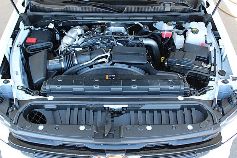 2025 Chevrolet Silverado 3500HD CC