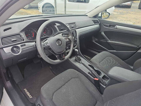 2016 Volkswagen Passat 1.8T S