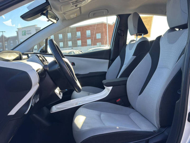 2018 Toyota Prius Three