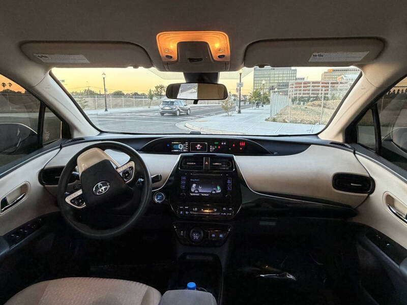 2018 Toyota Prius One