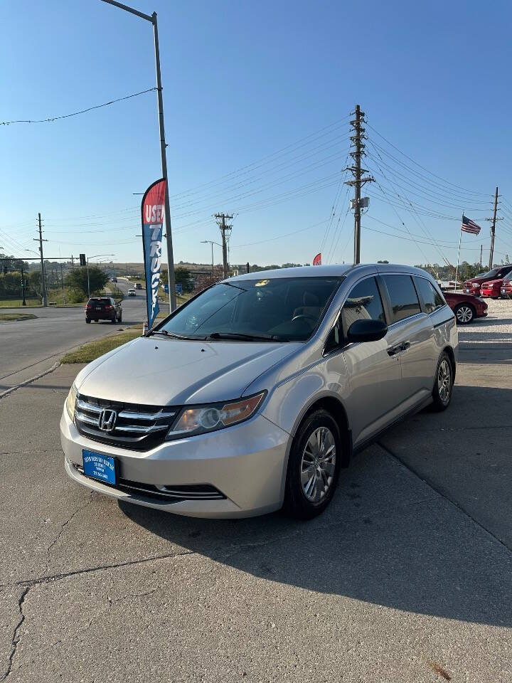 2014 Honda Odyssey LX's photo