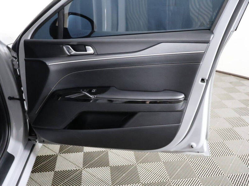2025 Kia K5