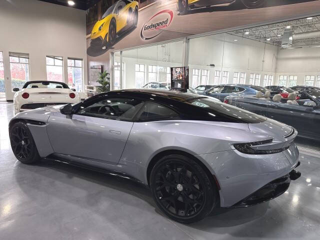 2019 Aston Martin DB11 V8