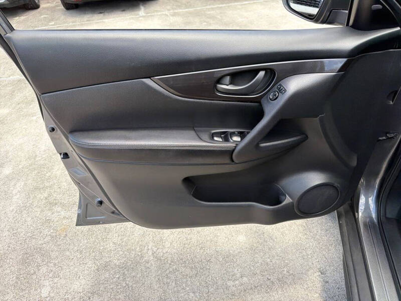 2019 Nissan Rogue S