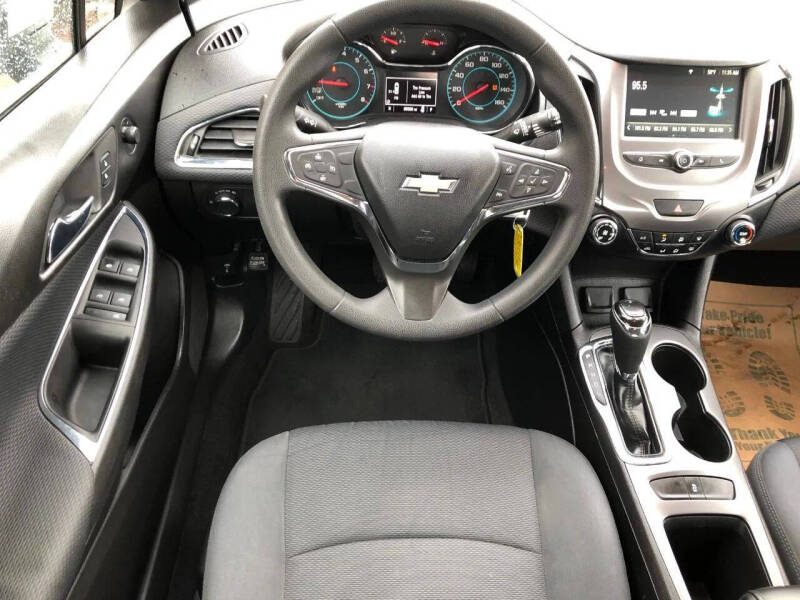 2018 Chevrolet Cruze LT Auto
