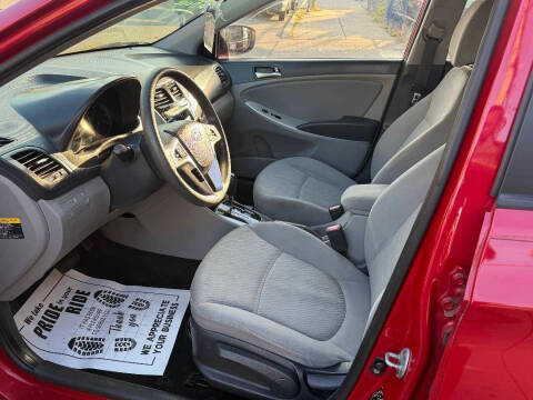 2012 Hyundai Accent GLS