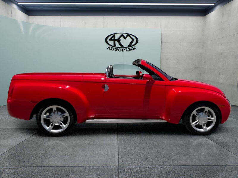 2004 Chevrolet SSR LS