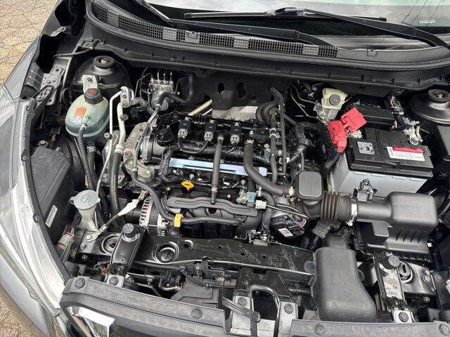 2019 Nissan Kicks SR