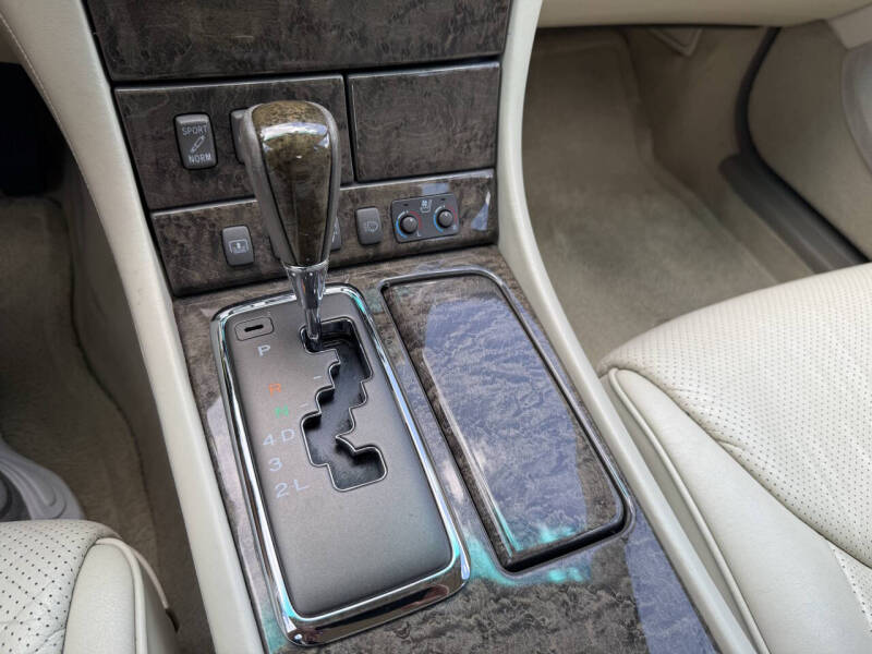 2001 Lexus LS 430