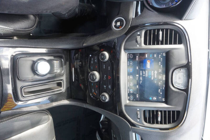 2018 Chrysler 300 S