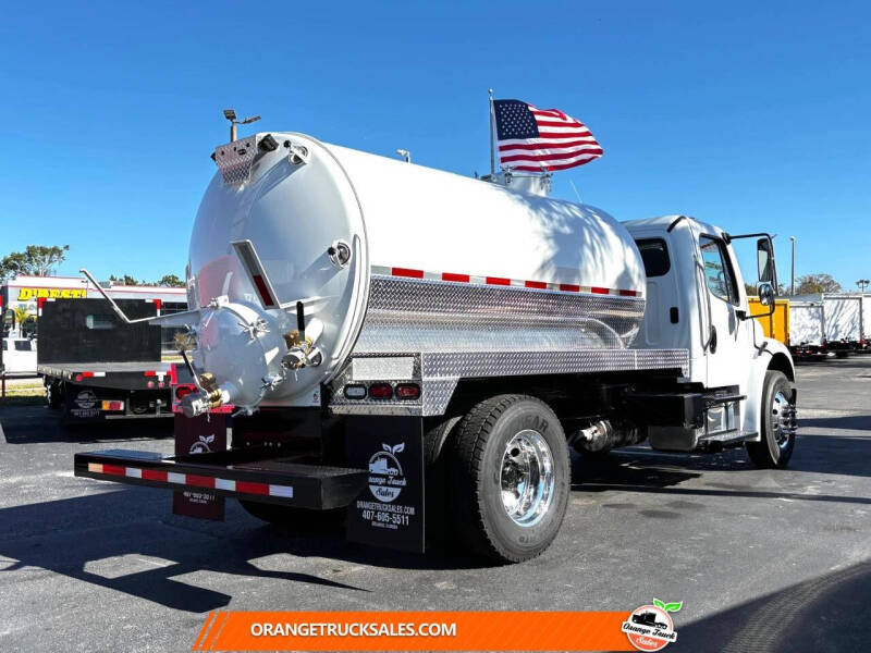 2019 Freightliner M2 106