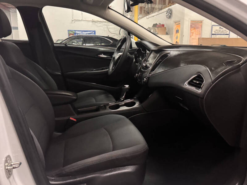 2018 Chevrolet Cruze LT Auto