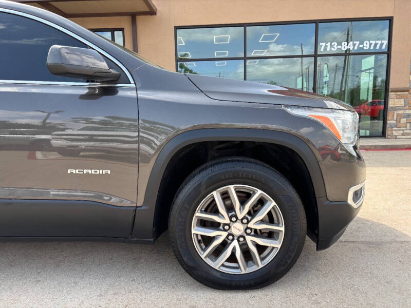 2019 GMC Acadia SLE-2