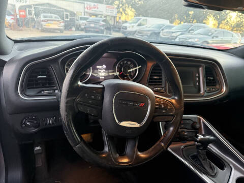 2015 Dodge Challenger SXT