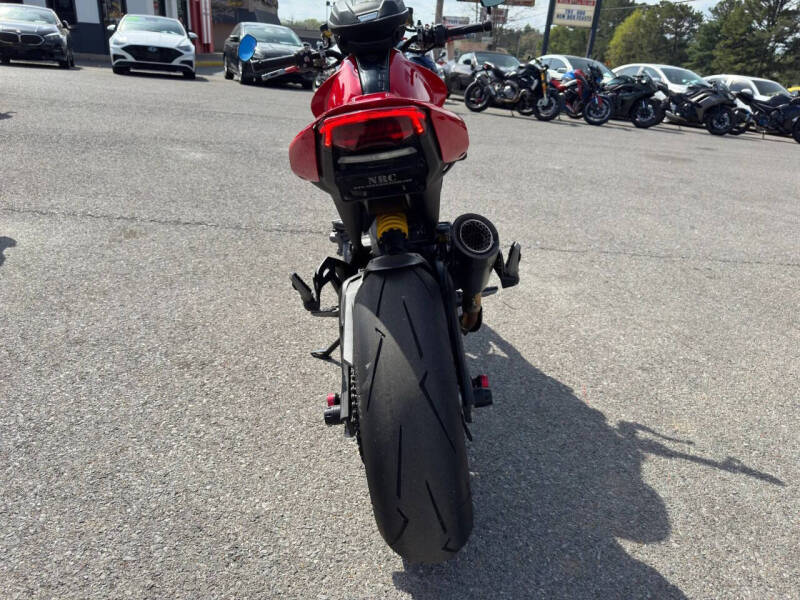 2023 Ducati Monster Plus
