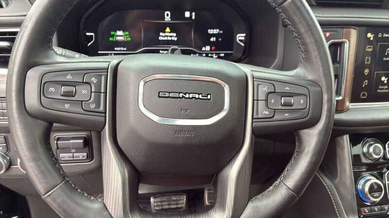 2023 GMC Yukon XL Denali Ultimate