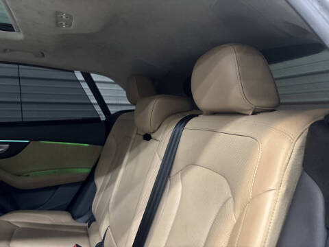 2019 Audi Q8 quattro Prestige 55 TFSI