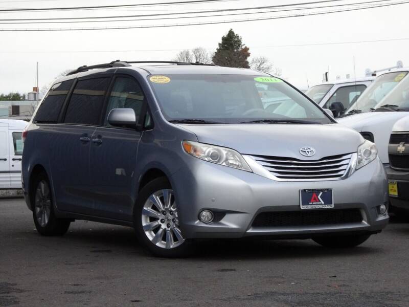 2011 Toyota Sienna for sale in Tacoma, WA