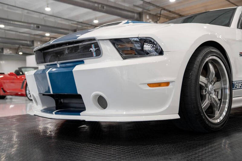 2011 Ford Mustang