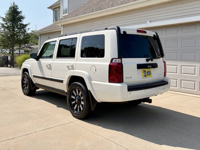 2008 Jeep Commander Sport