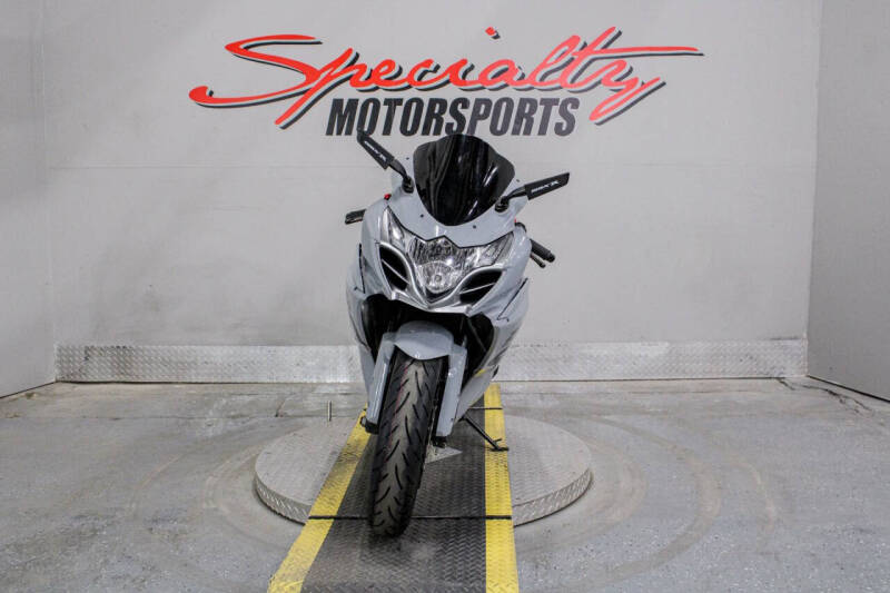 2014 Suzuki GSX-R1000